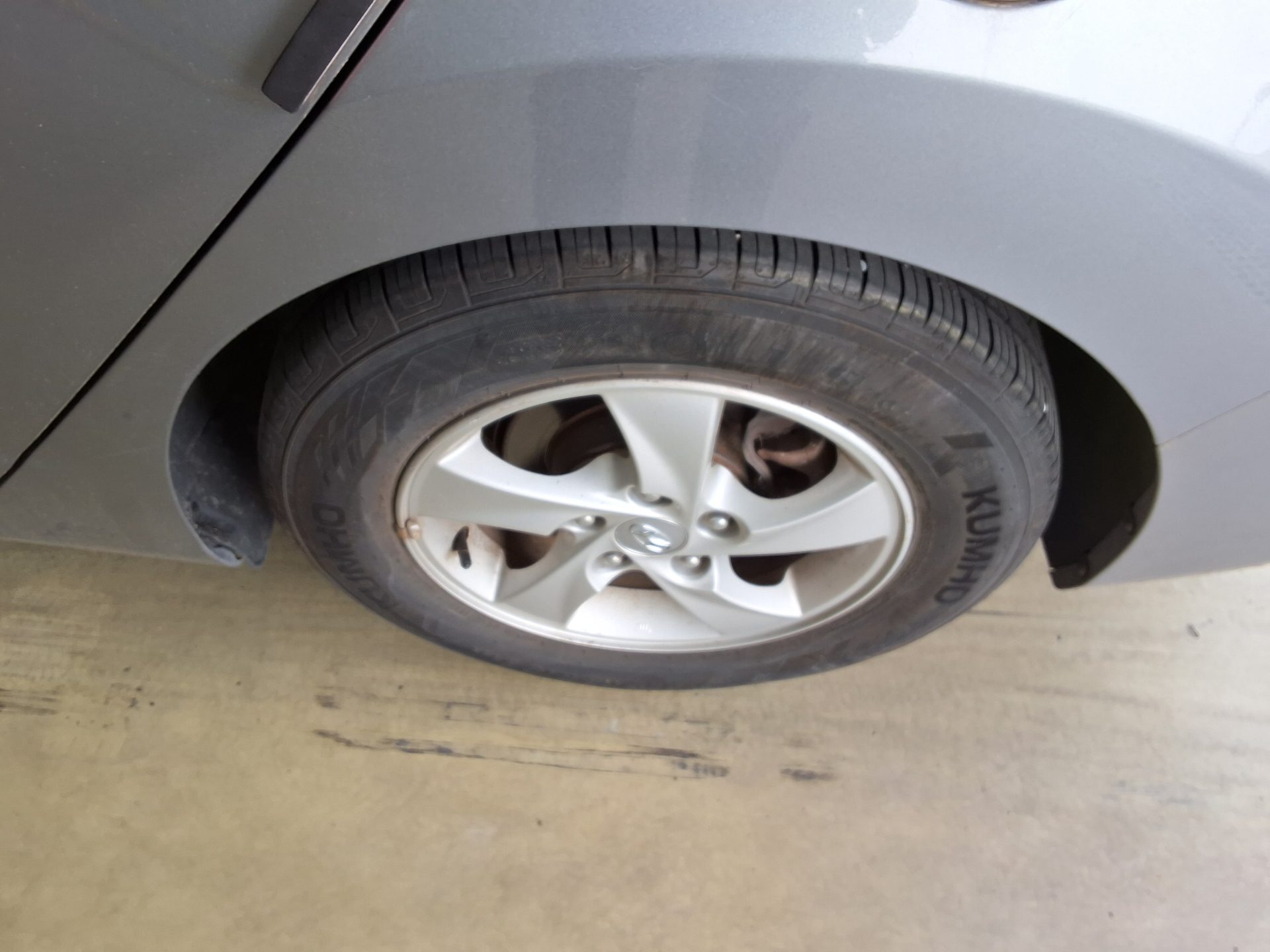 Hyundai Elantra 2015 - Image 20