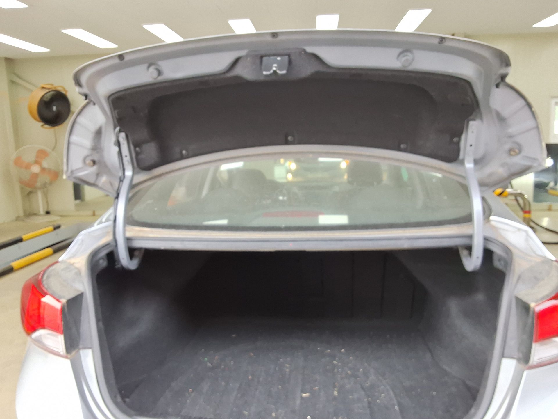 Hyundai Elantra 2015 - Image 14