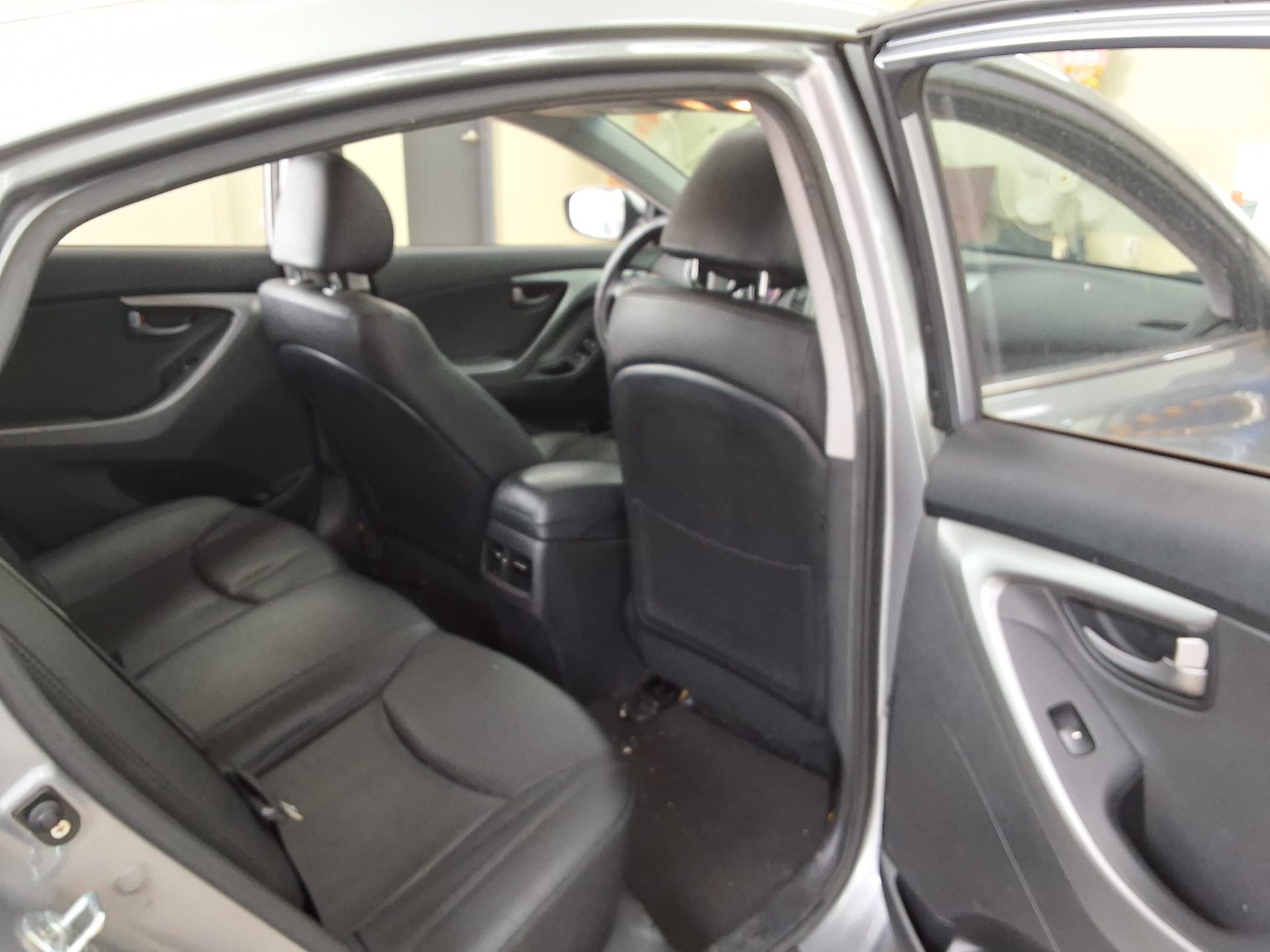 Hyundai Elantra 2015 - Image 12