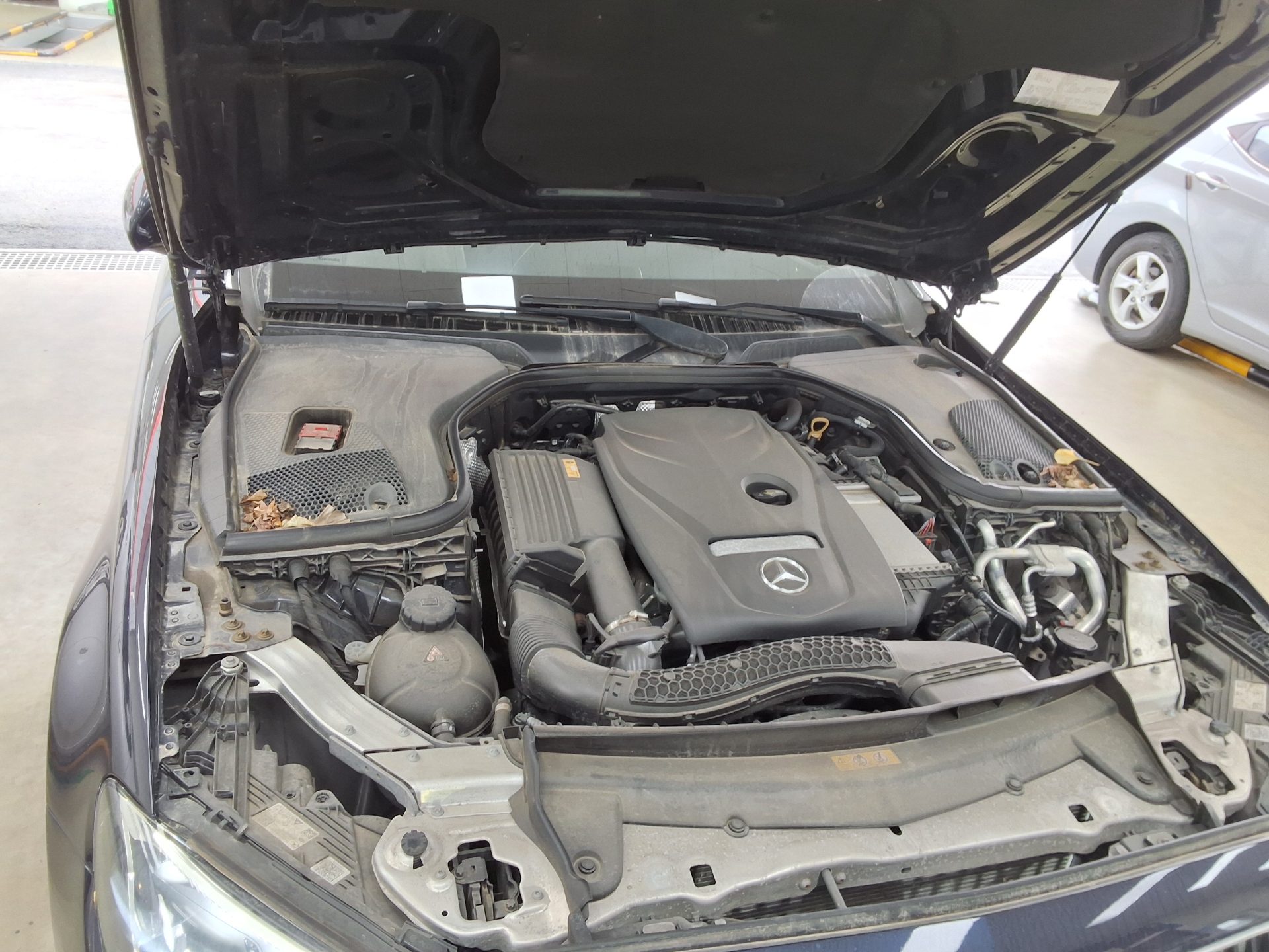 Mercedes-Benz E-Class 2022 - Image 21