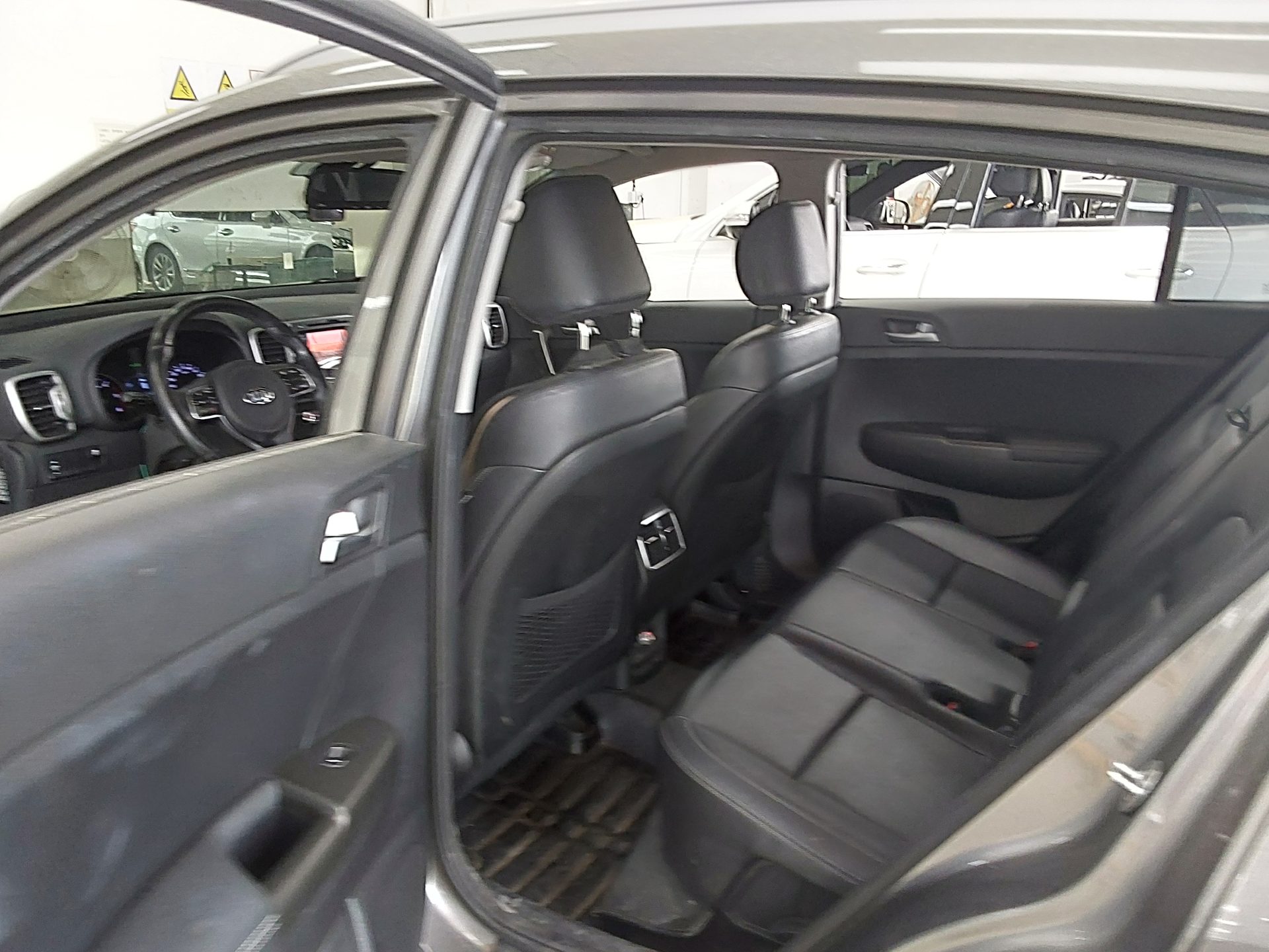 Kia Sportage 2016 - Image 12