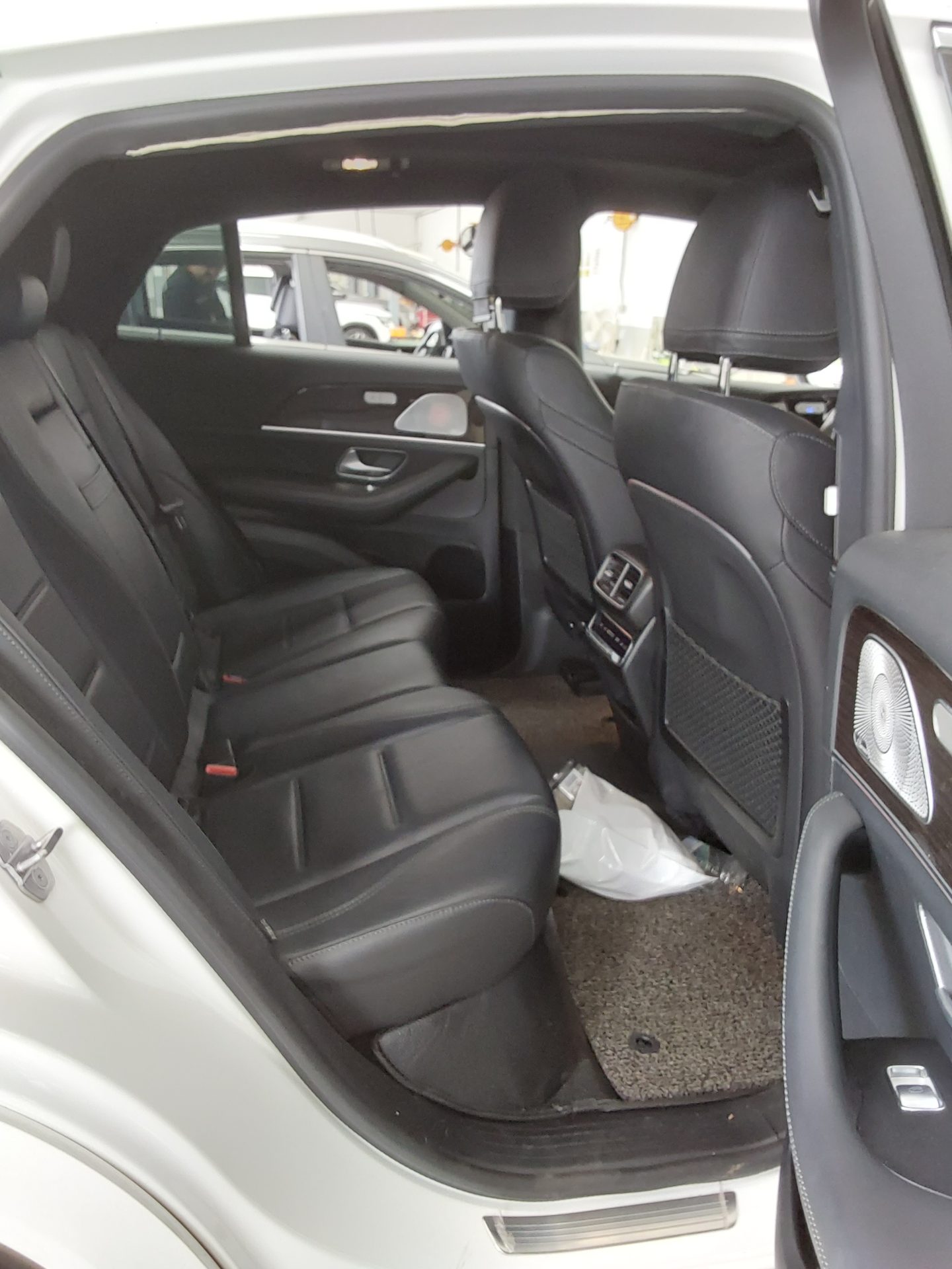 Mercedes-Benz GLE-Class 2021 - Image 12