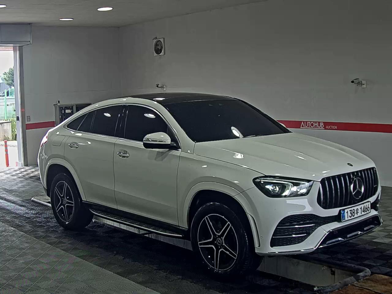 Mercedes-Benz GLE-Class 2021 - Image 2