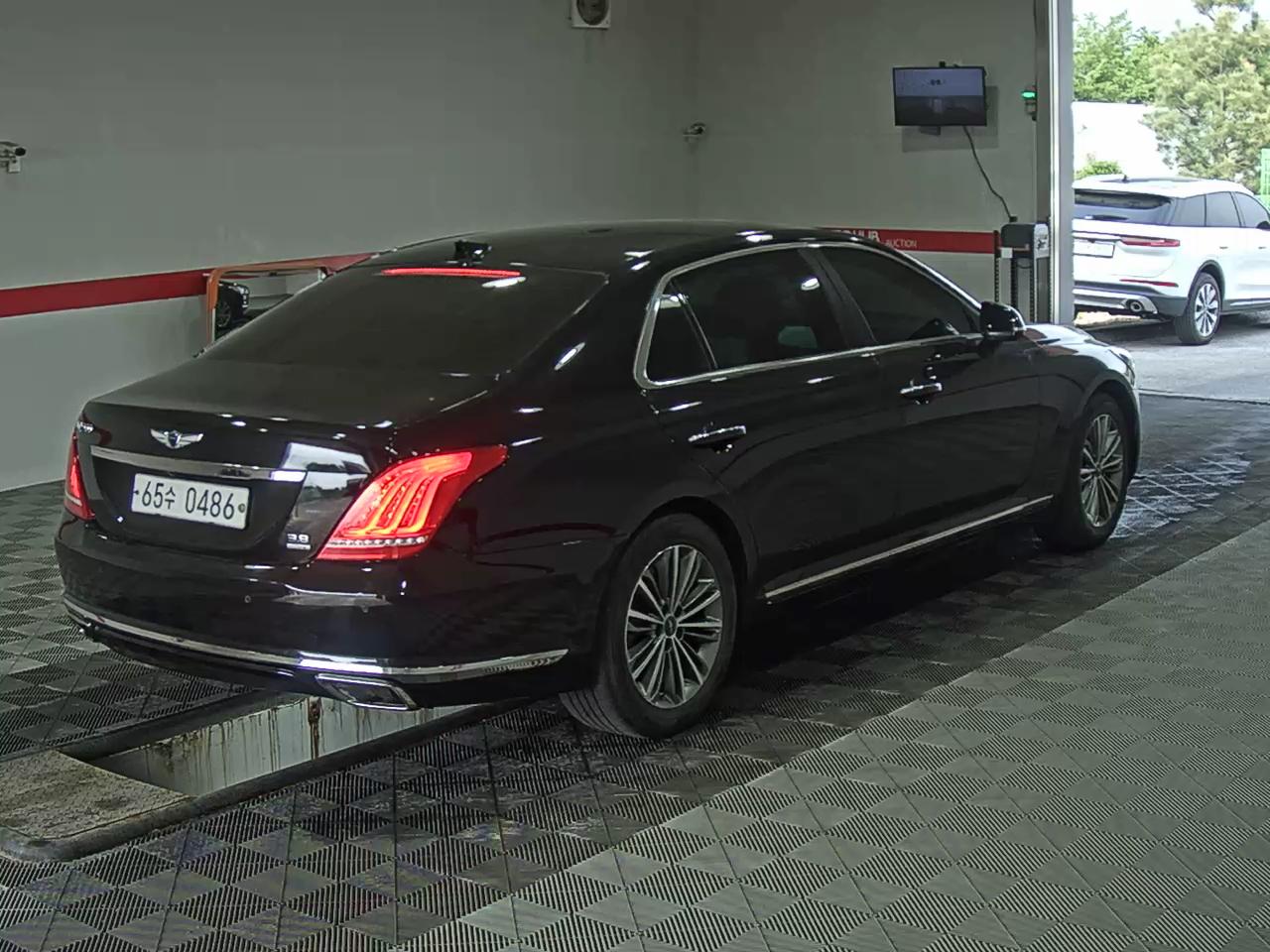 Hyundai Genesis EQ900 2016 - Image 4