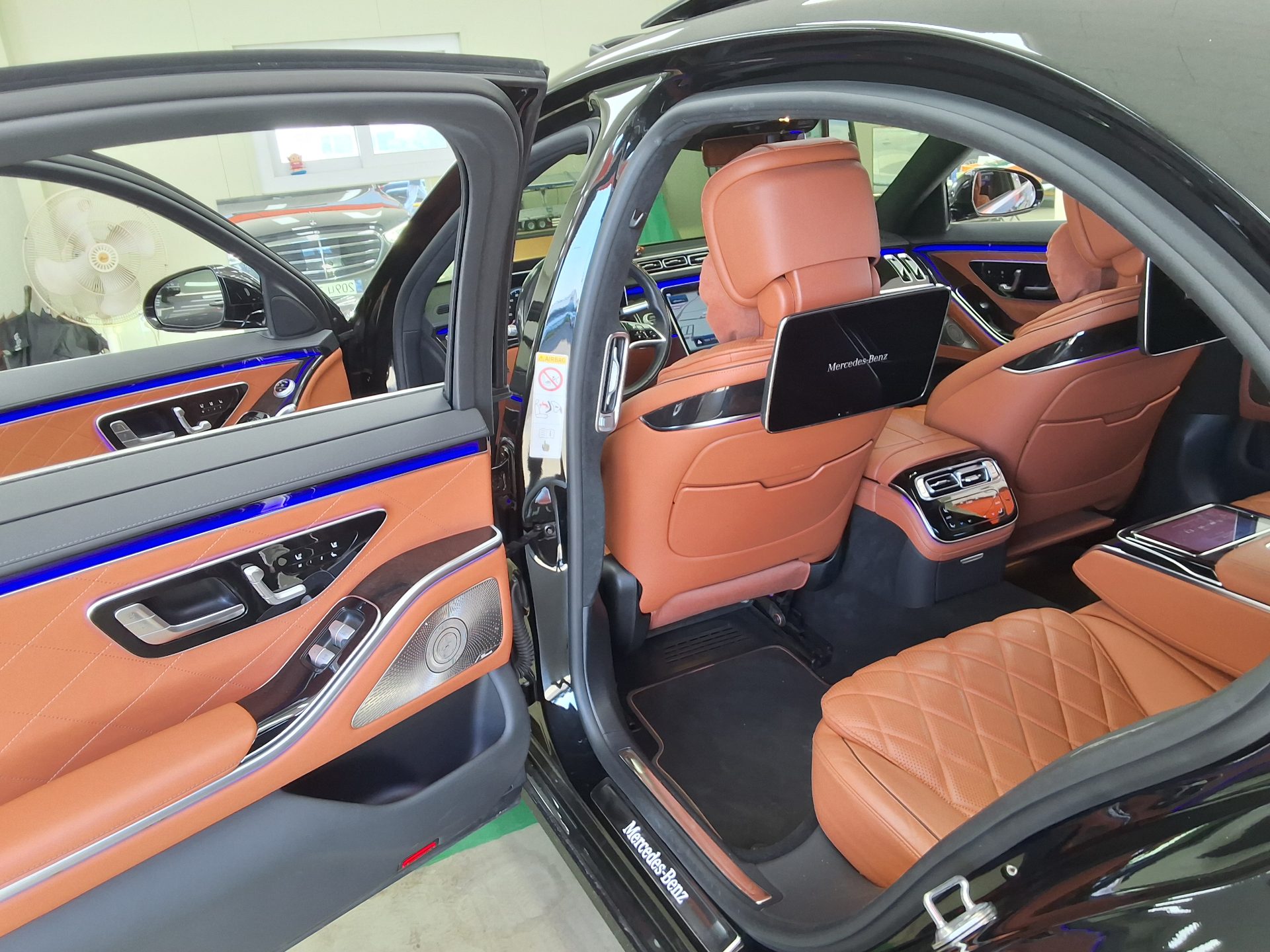 2022 - mercedes-benz s580l