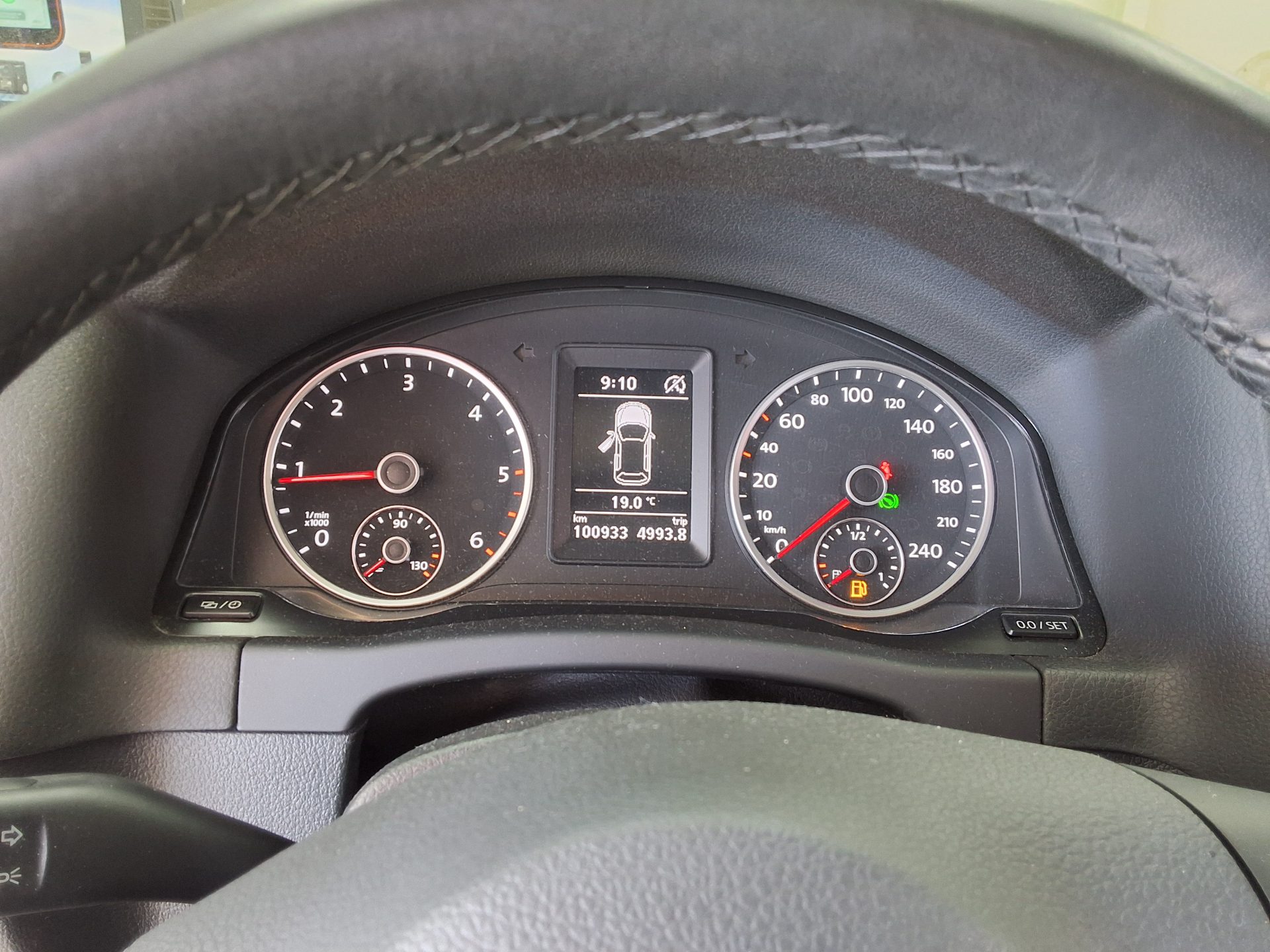 Volkswagen Tiguan 2016 - Image 8