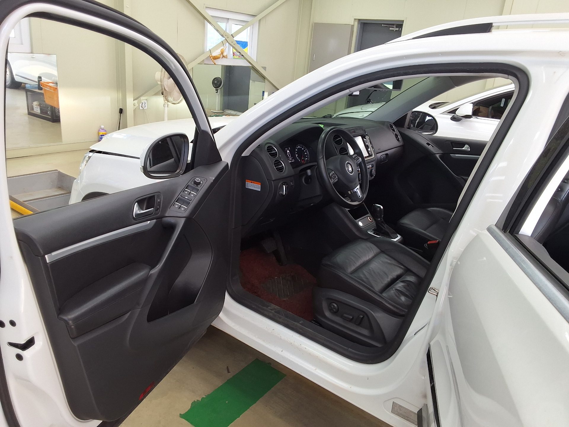 Volkswagen Tiguan 2016 - Image 10