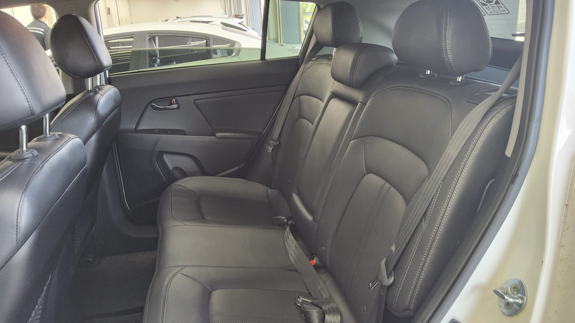 Kia Sportage 2011 - Image 11