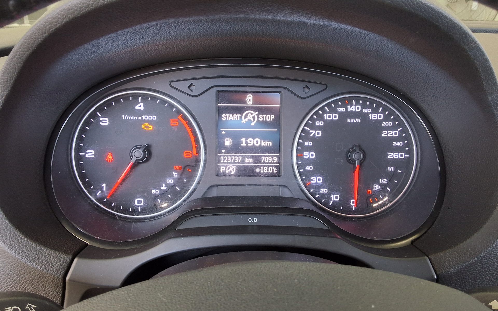 أودي A3 2015 - صورة 8