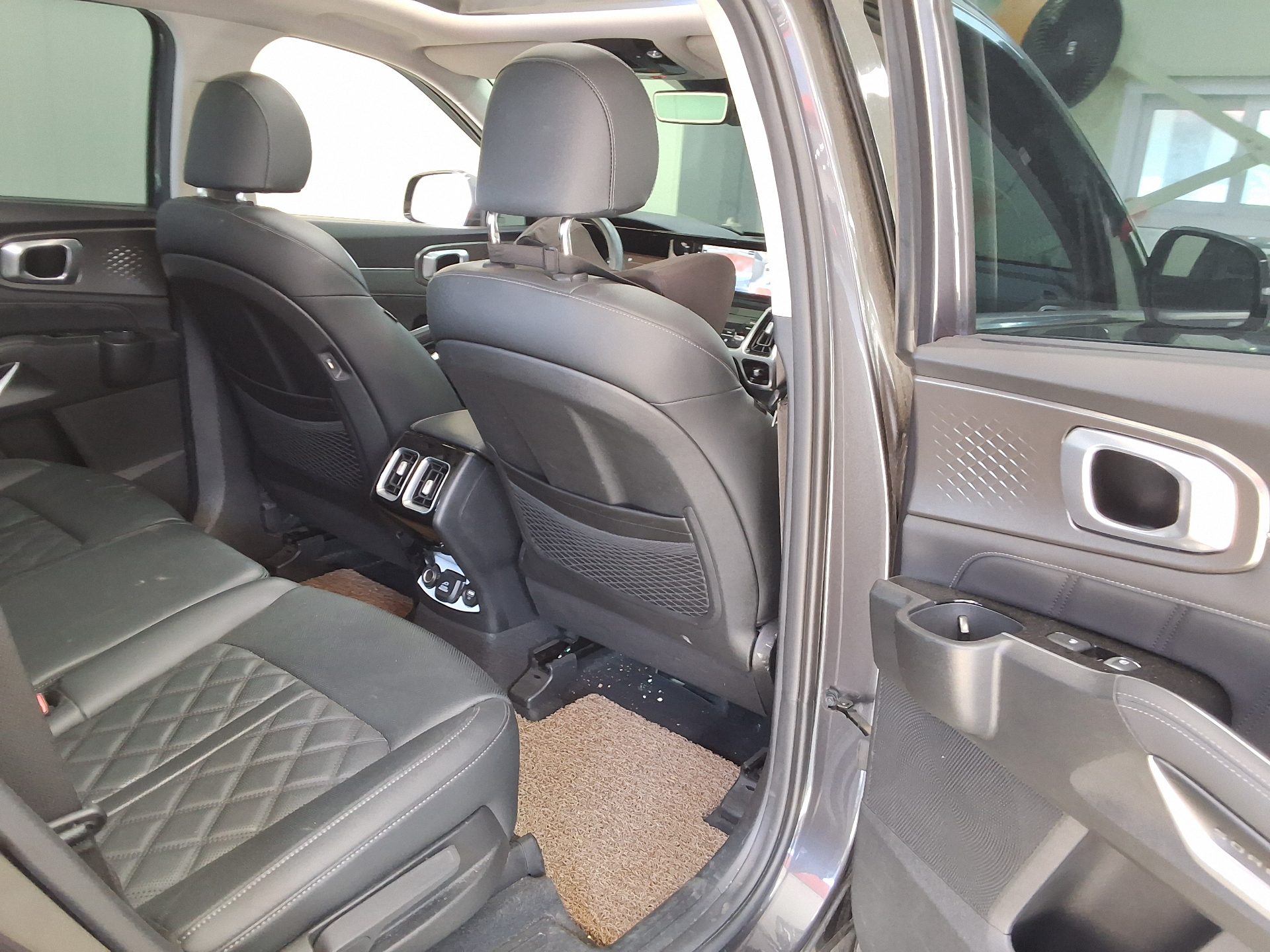 Kia Other 2023 - Image 12