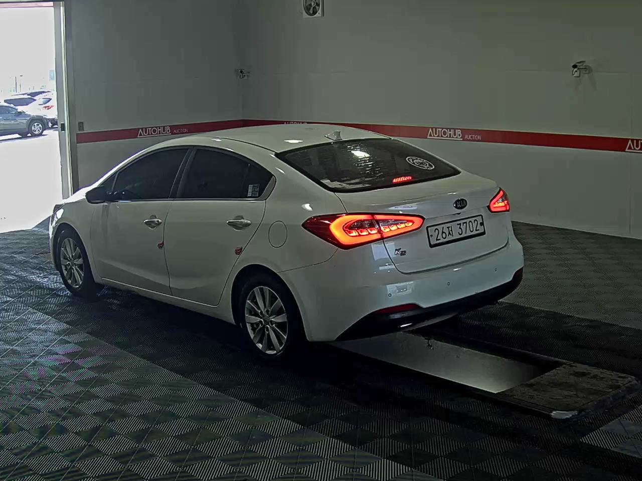 Kia K3 2015 - Image 5