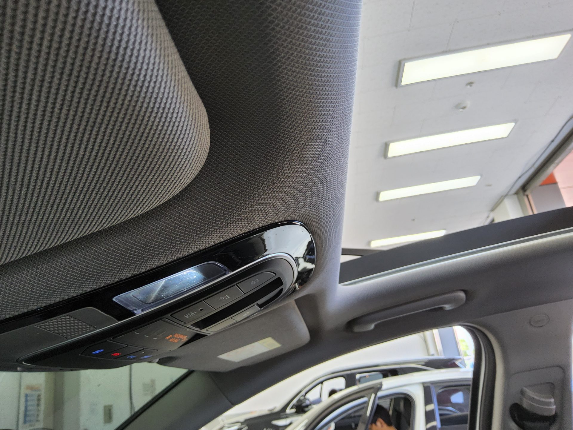 Hyundai Santa Fe 2021 - Image 18
