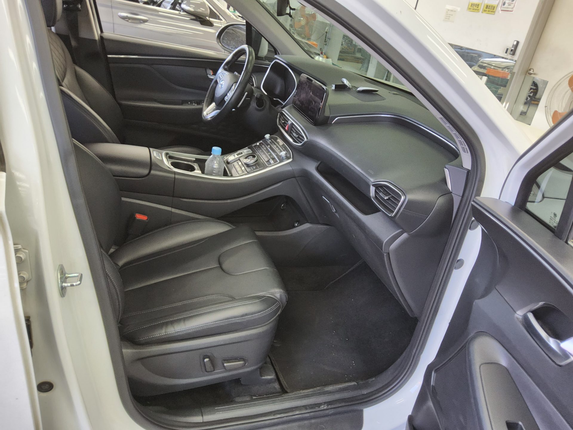 Hyundai Santa Fe 2021 - Image 13