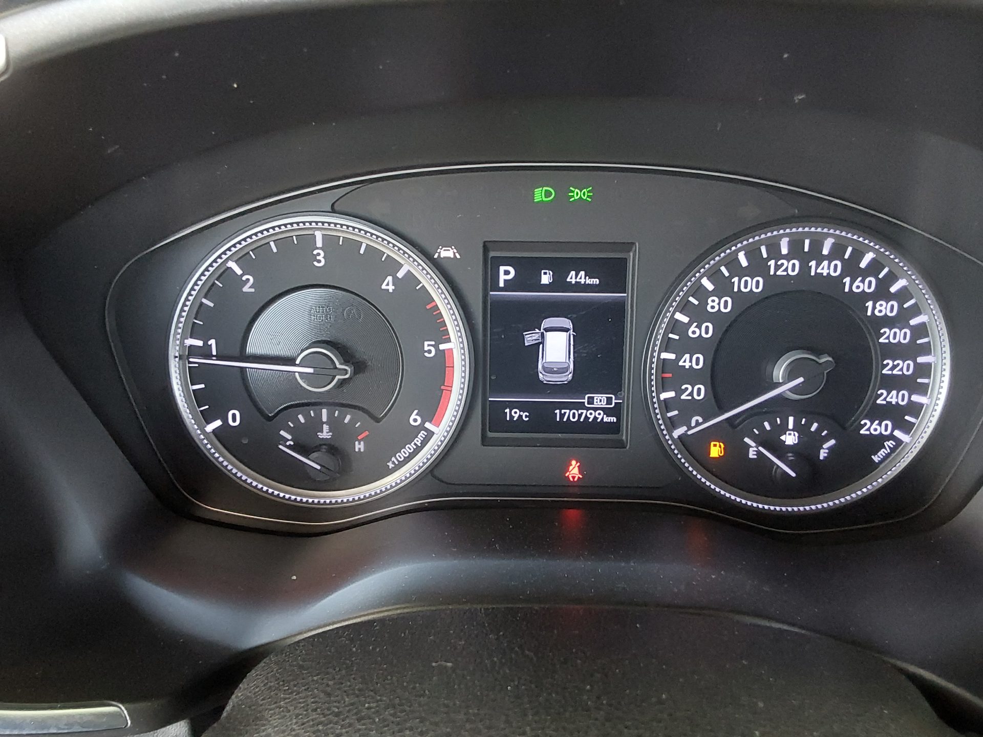 Hyundai Santa Fe 2019 - Image 8