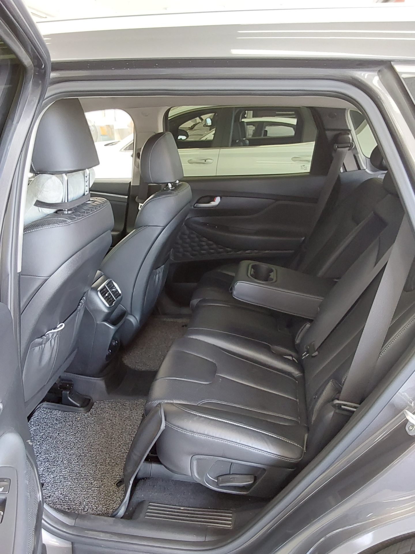 Hyundai Santa Fe 2019 - Image 11