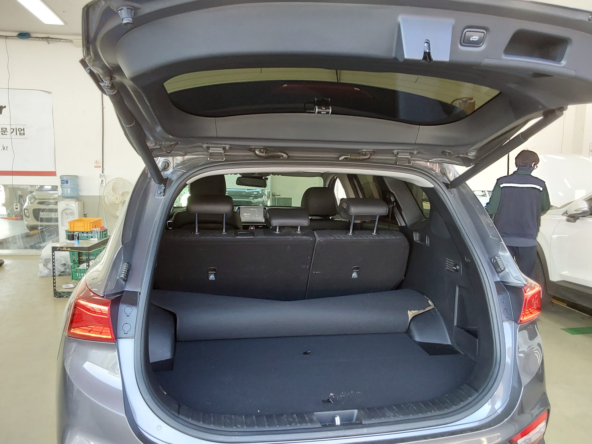 Hyundai Santa Fe 2019 - Image 14