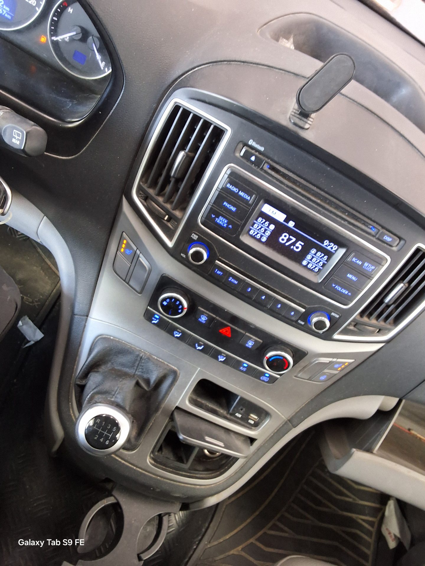Hyundai Grand Starex 2018 - Image 17