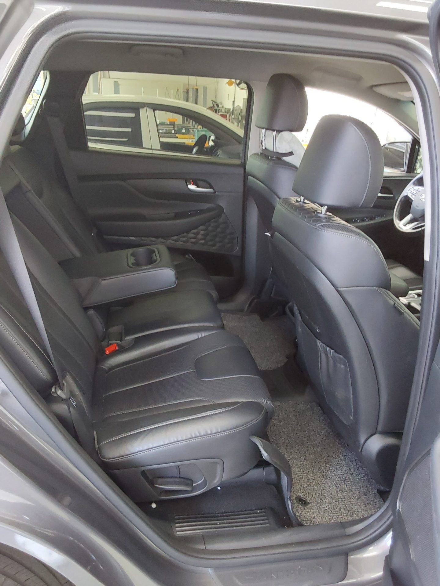 Hyundai Santa Fe 2019 - Image 12