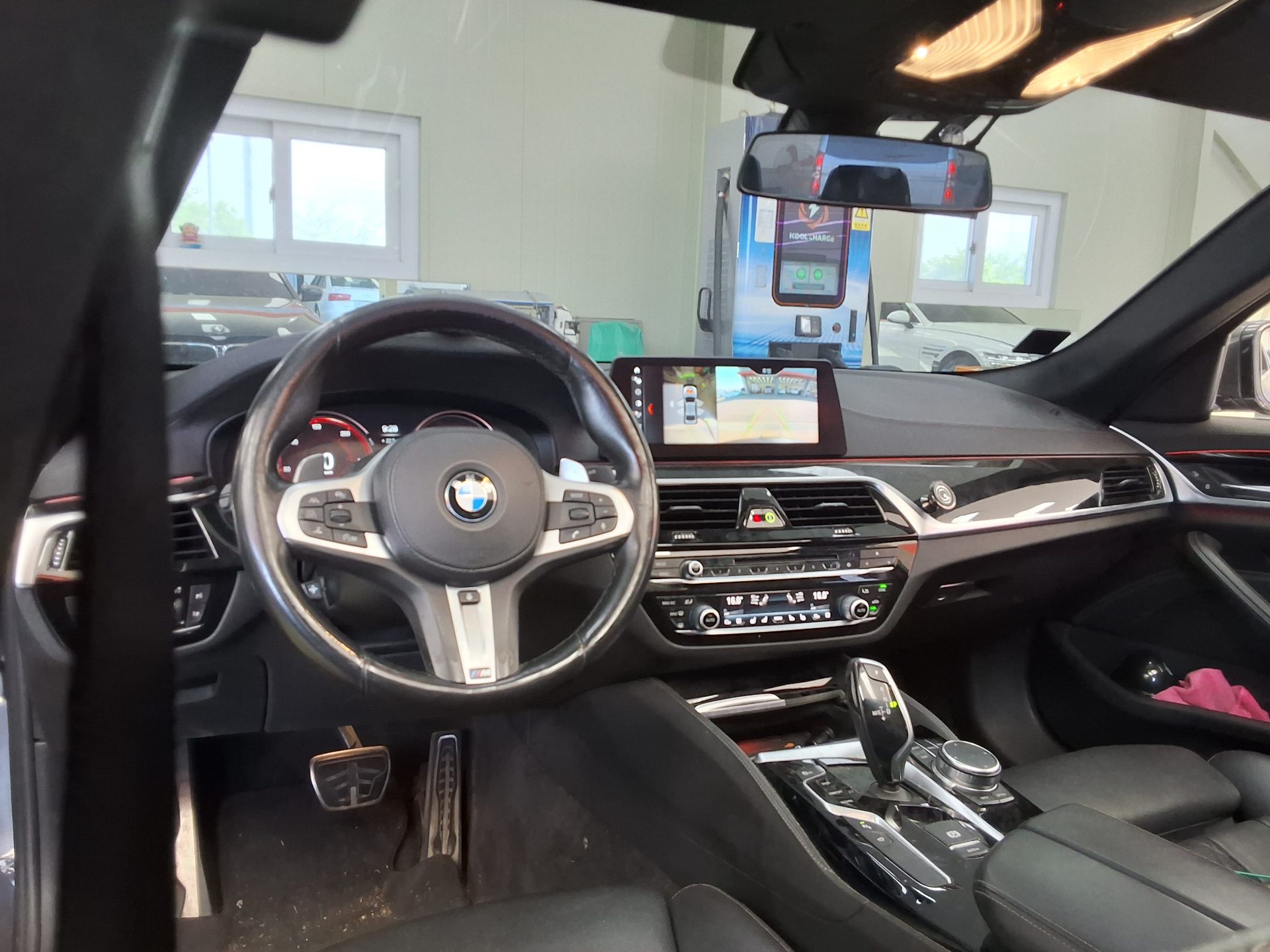 BMW 5 Series 2018 - Image 10
