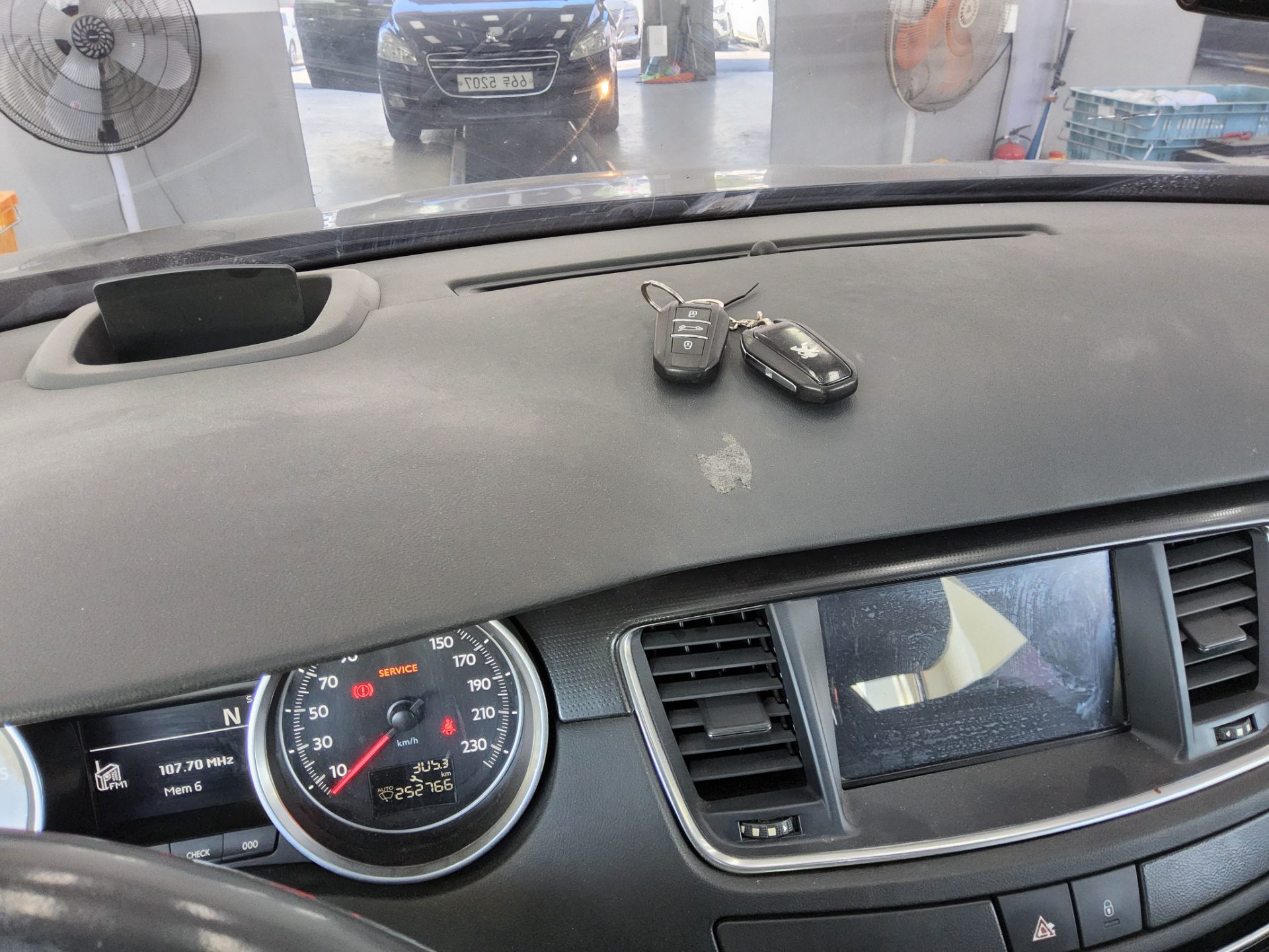 Peugeot Peugeot 2014 - Image 17