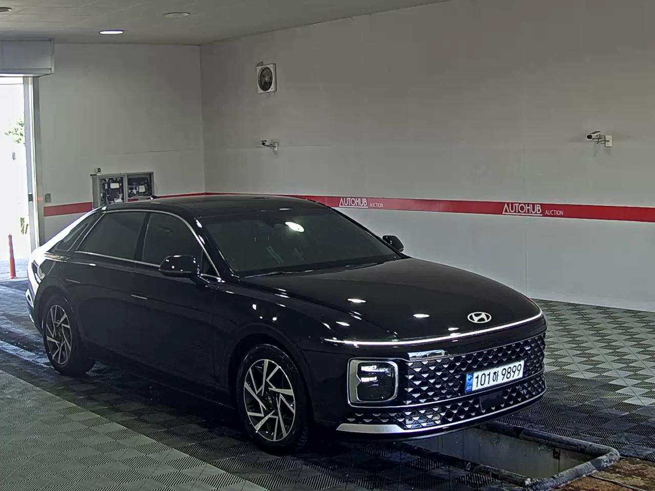 Hyundai Grandeur 2023 - Image 2