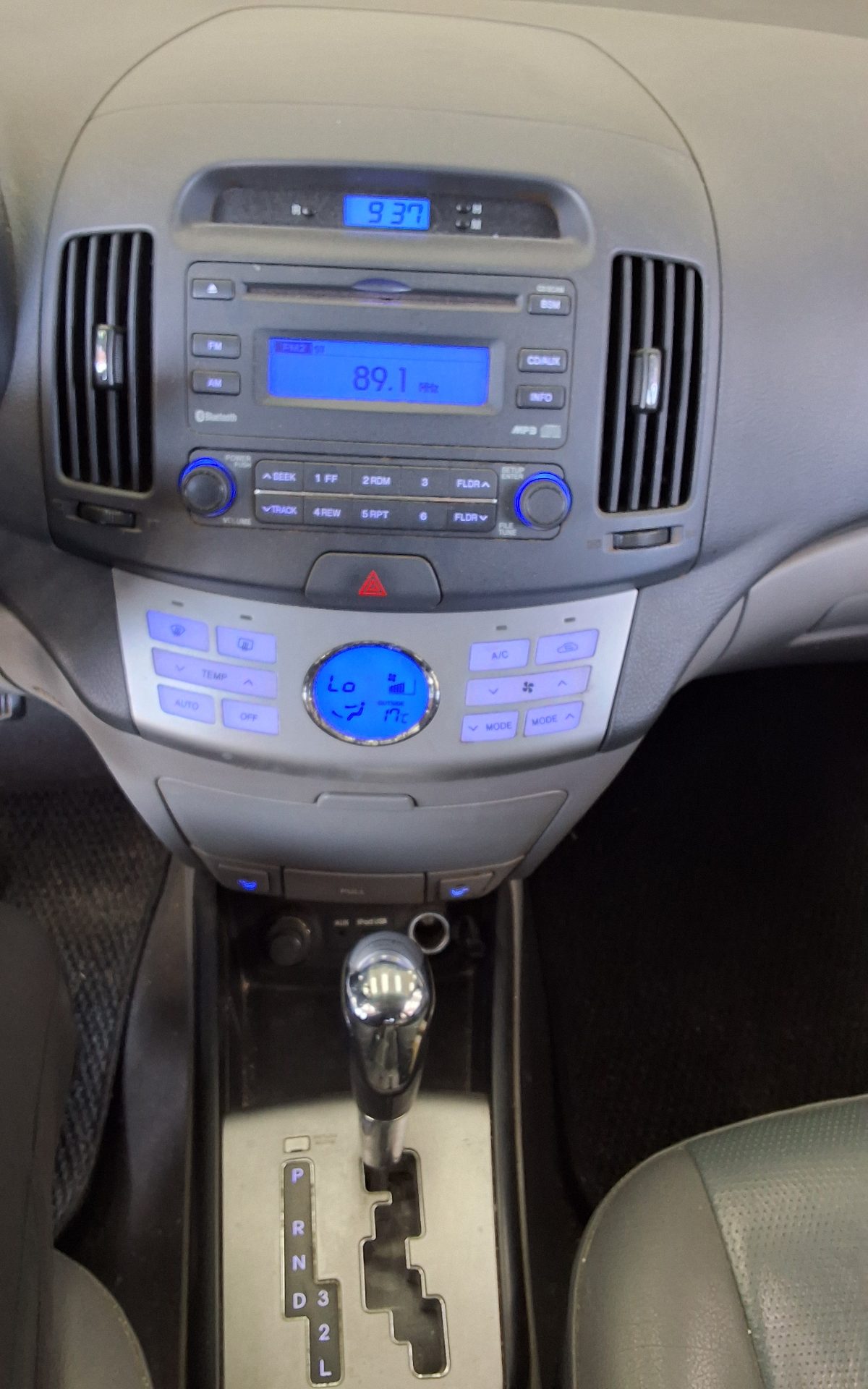 Hyundai Elantra 2010 - Image 16