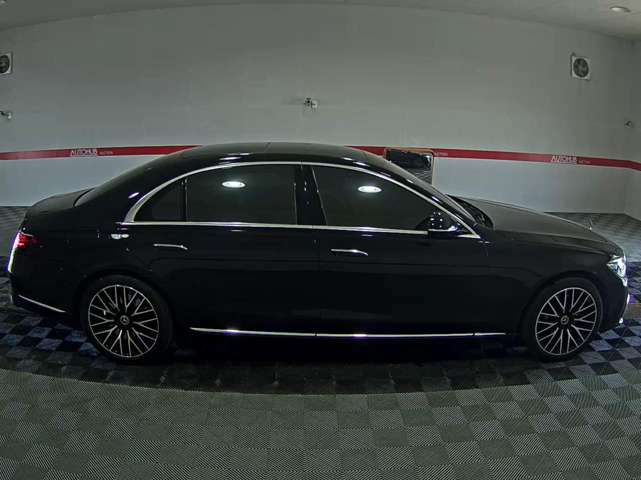 2022 - mercedes-benz s580l