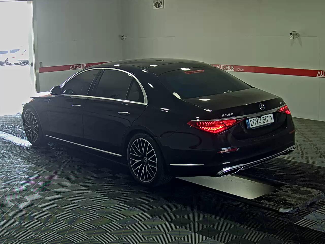 2022 - mercedes-benz s580l