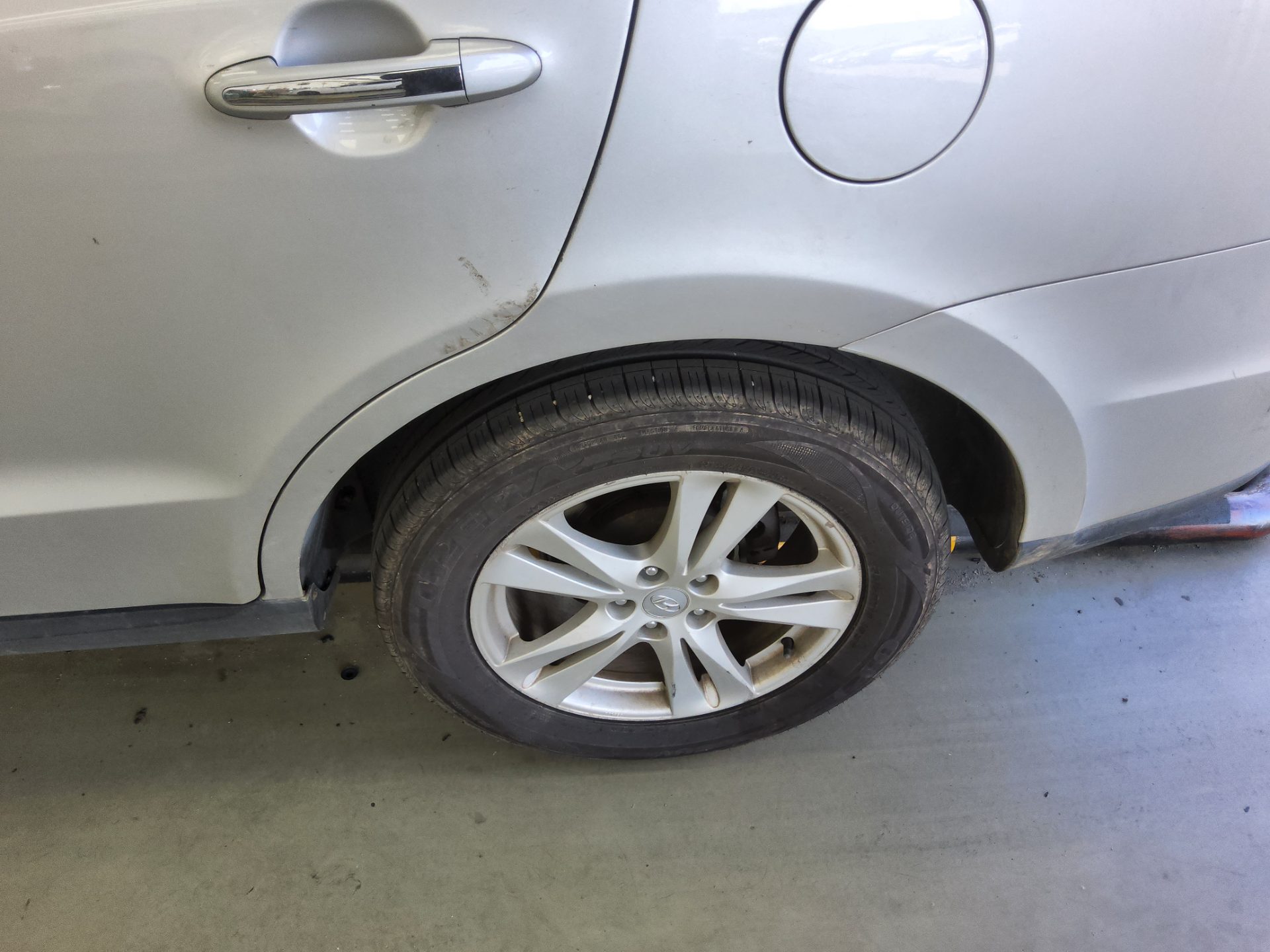 Hyundai Santa Fe 2011 - Image 18