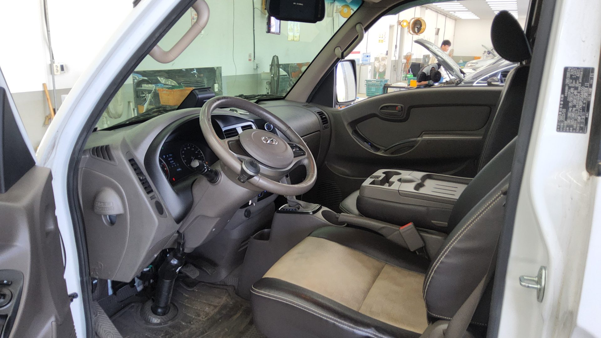 Hyundai Porter 2023 - Image 9
