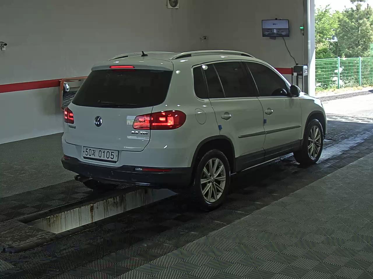 Volkswagen Tiguan 2016 - Image 4