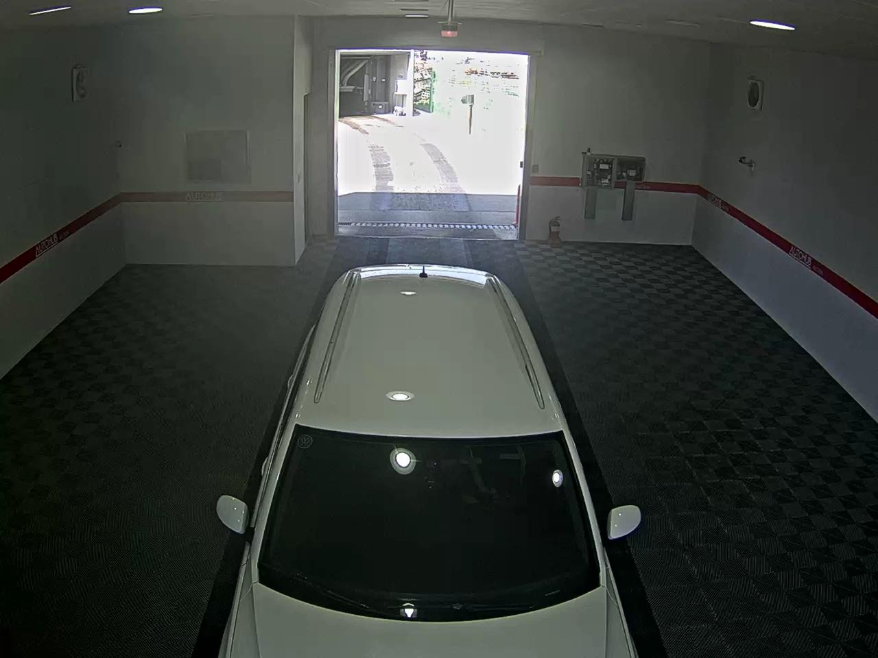 Volkswagen Tiguan 2016 - Image 6