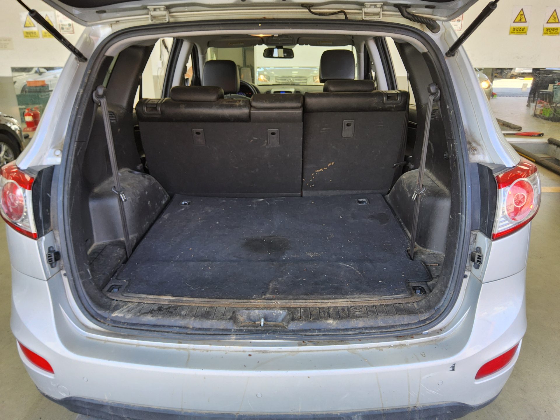 Hyundai Santa Fe 2011 - Image 14