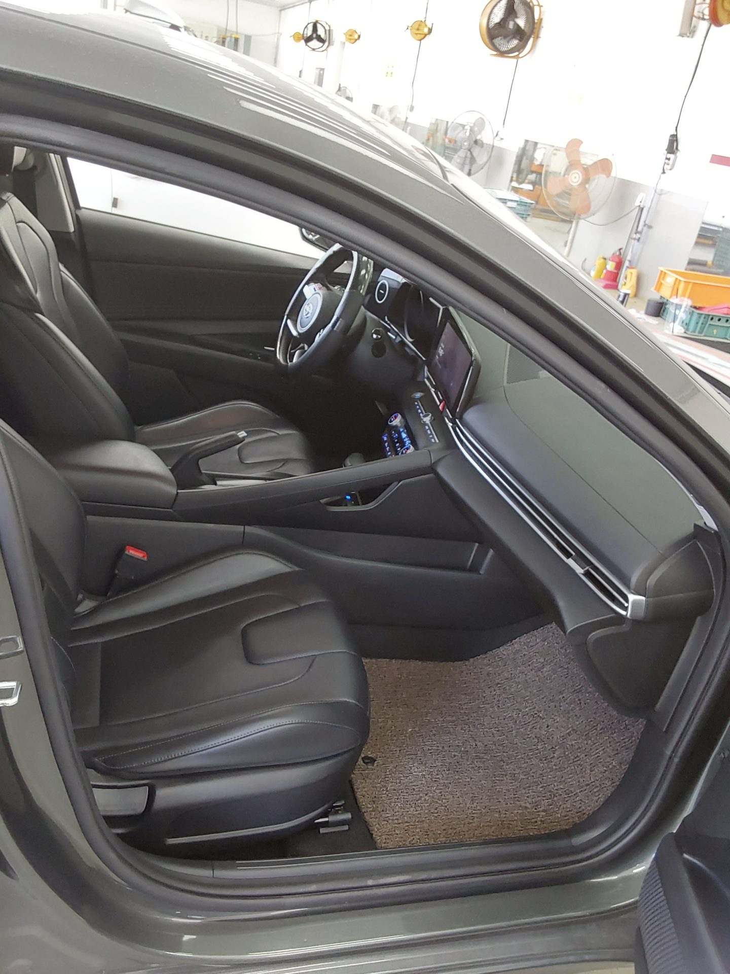 Hyundai Elantra 2021 - Image 13