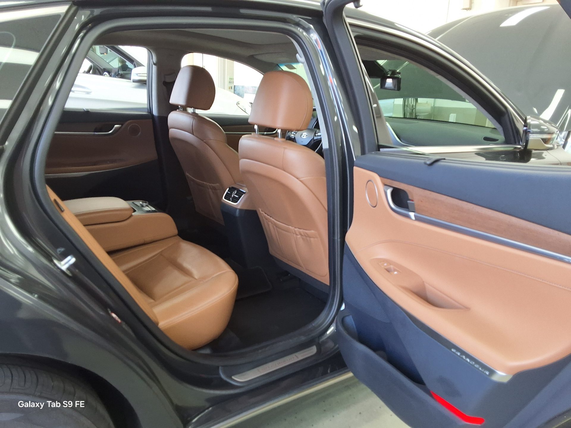 Hyundai Grandeur 2018 - Image 12