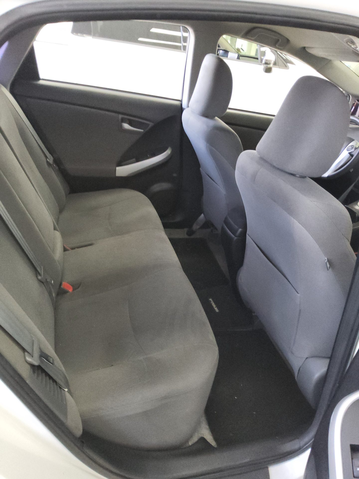 Toyota Prius 2013 - Image 12