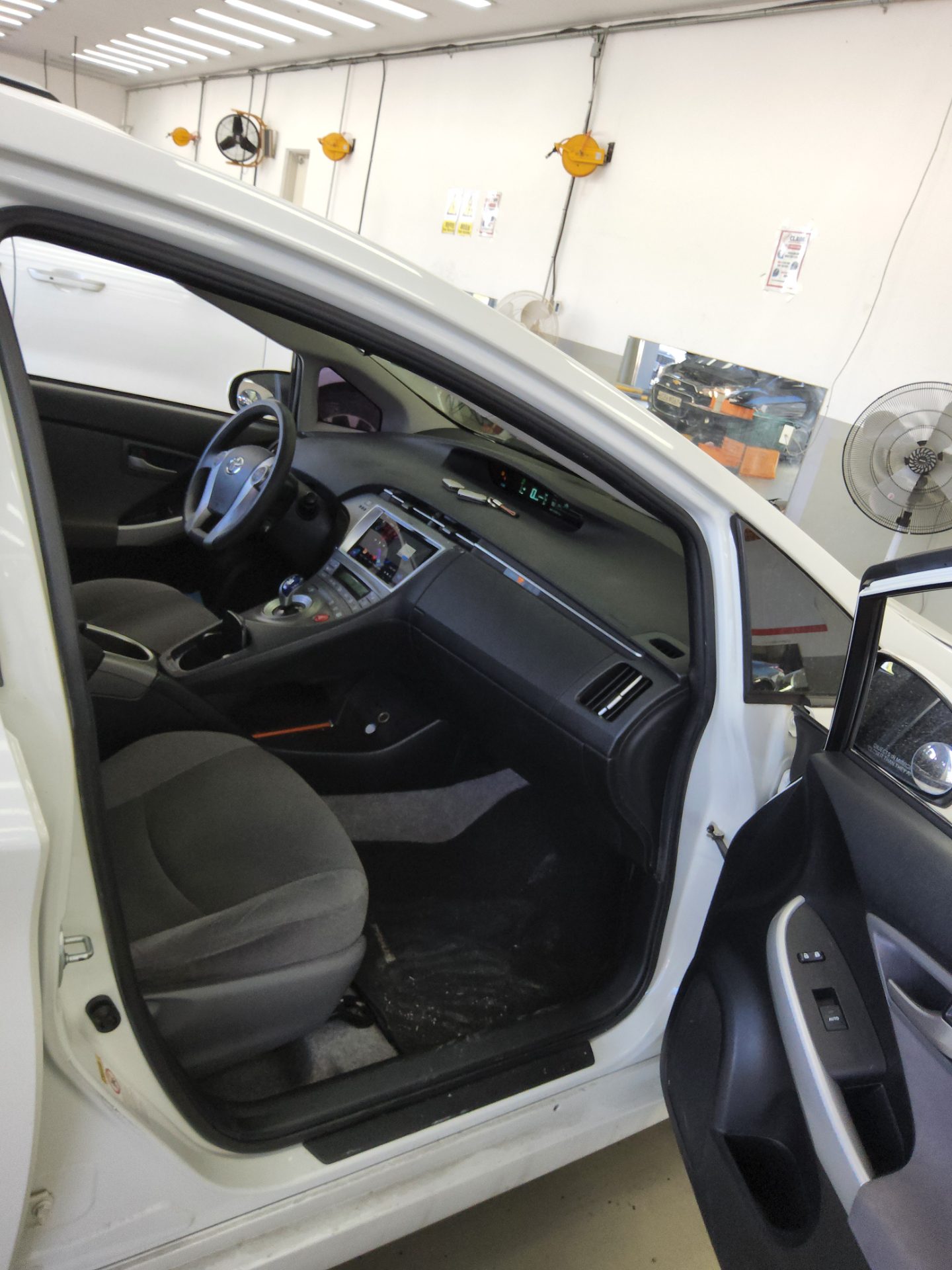 Toyota Prius 2013 - Image 13