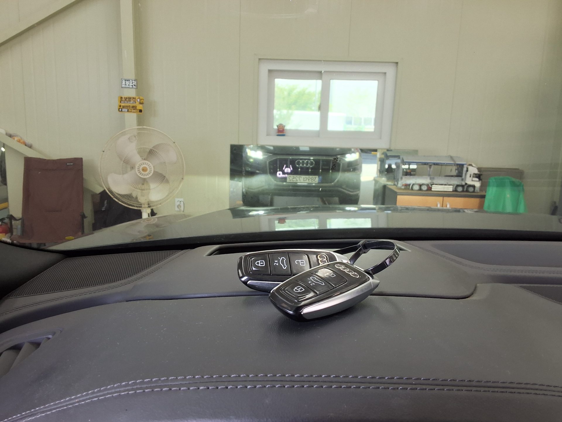 Audi Q8 2021 - Image 16