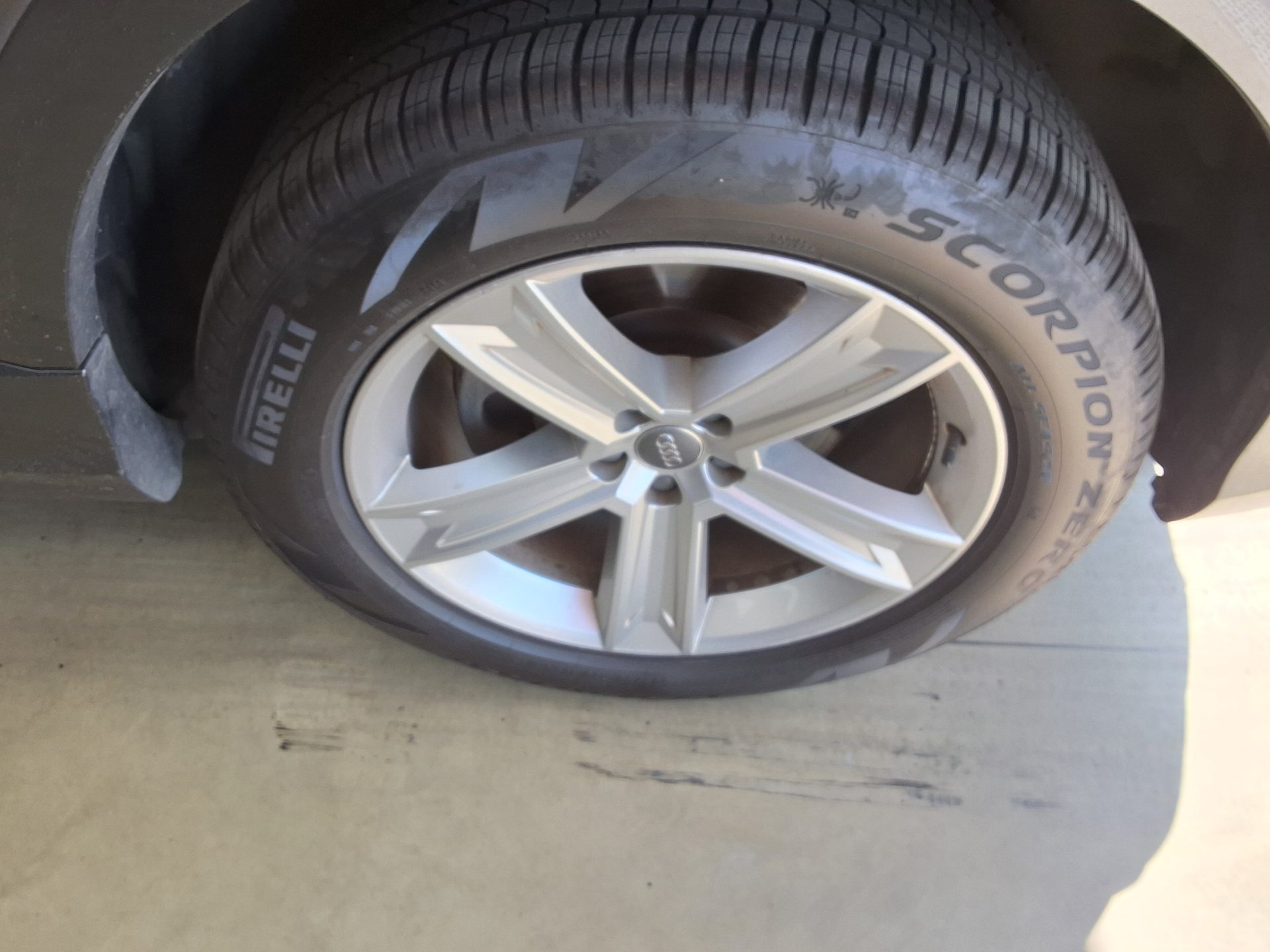 Audi Q8 2021 - Image 21