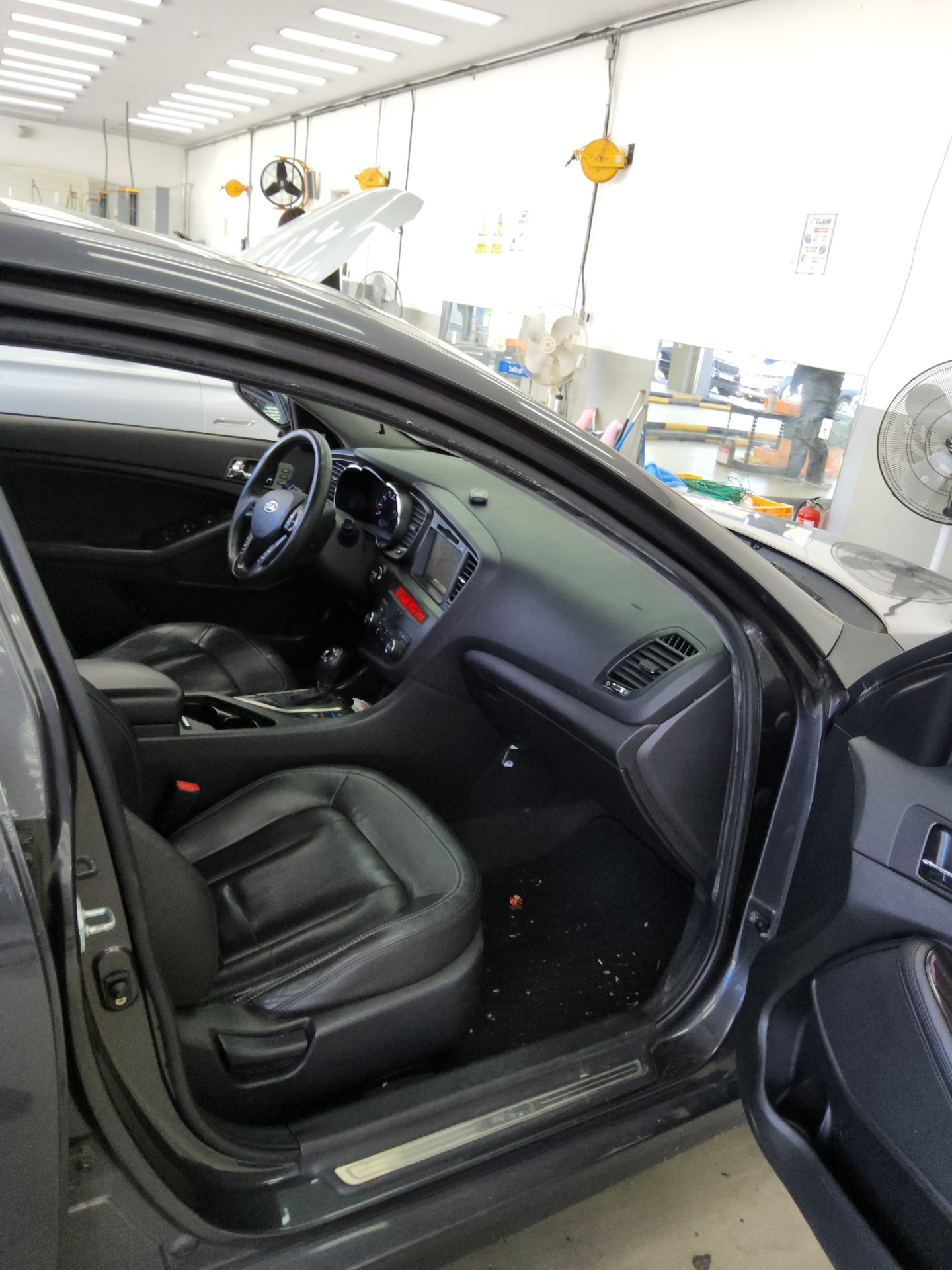 Kia K5 2012 - Image 13