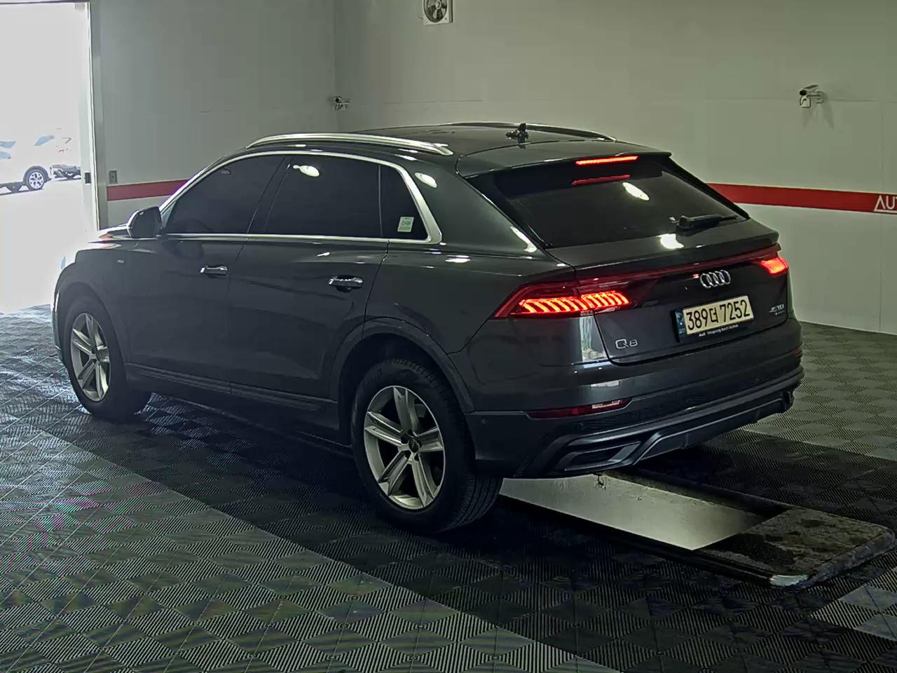 Audi Q8 2021 - Image 5
