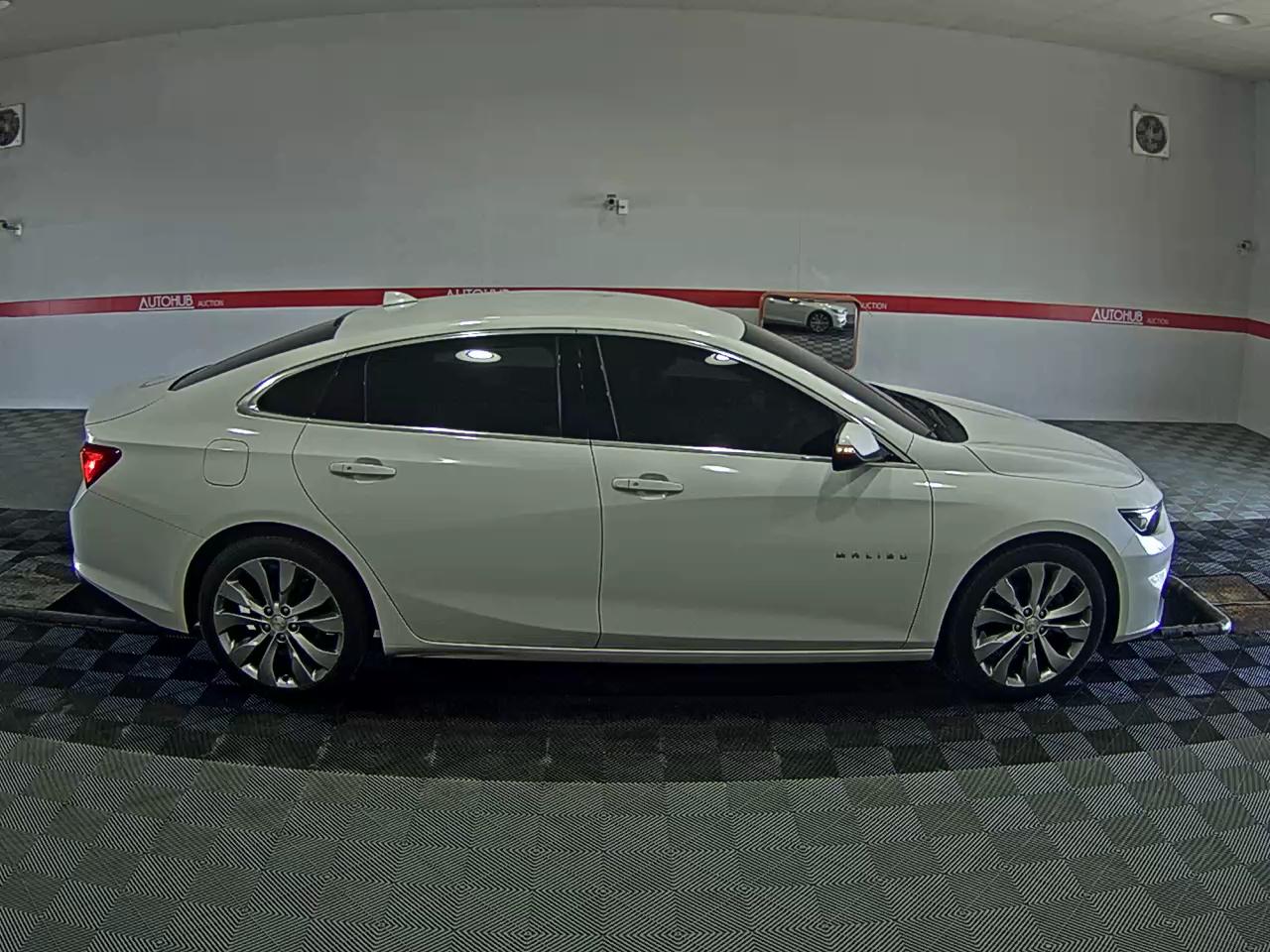Chevrolet Malibu 2017 - Image 3