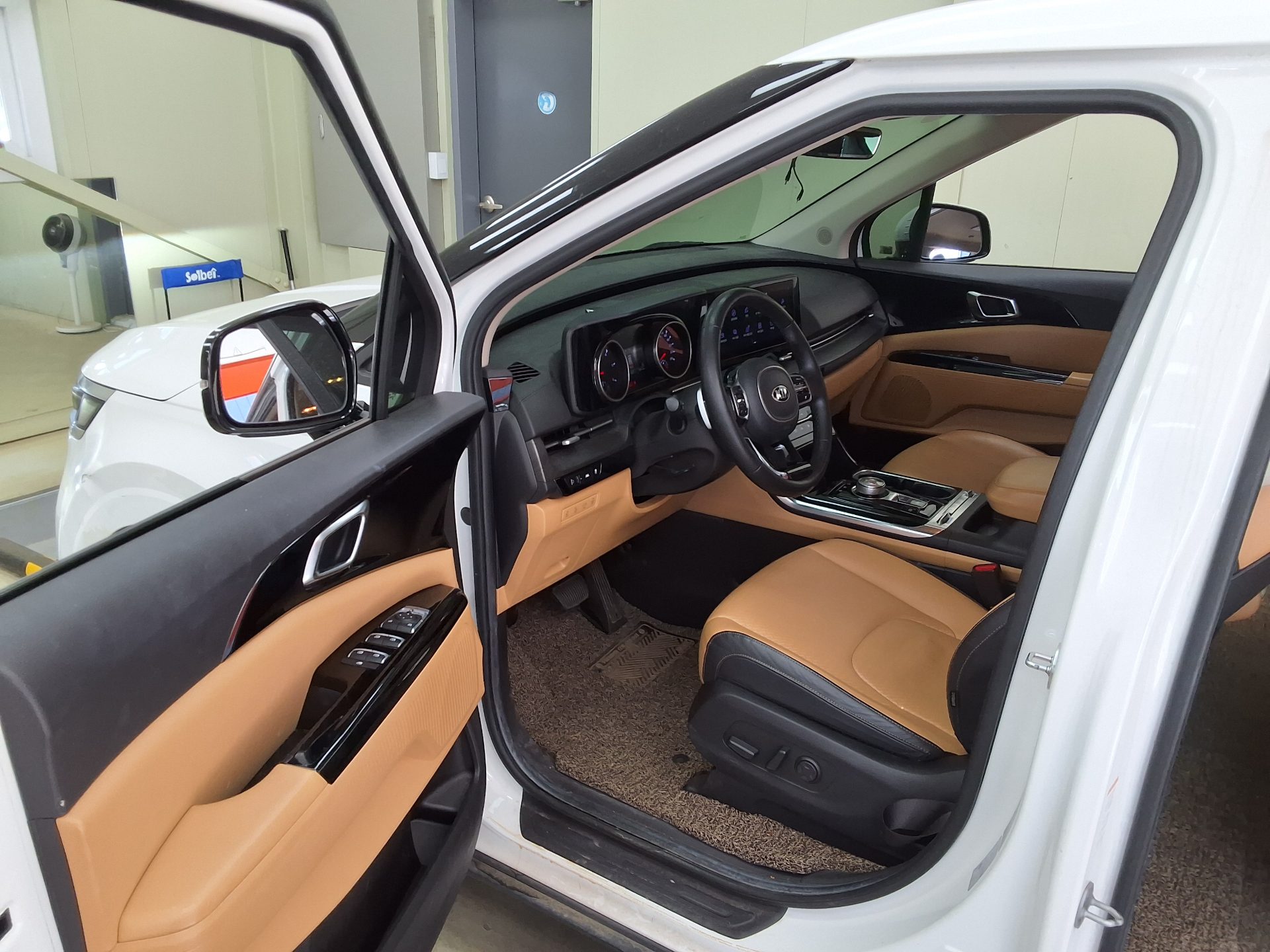 Kia SEDONA 2021 - Image 9