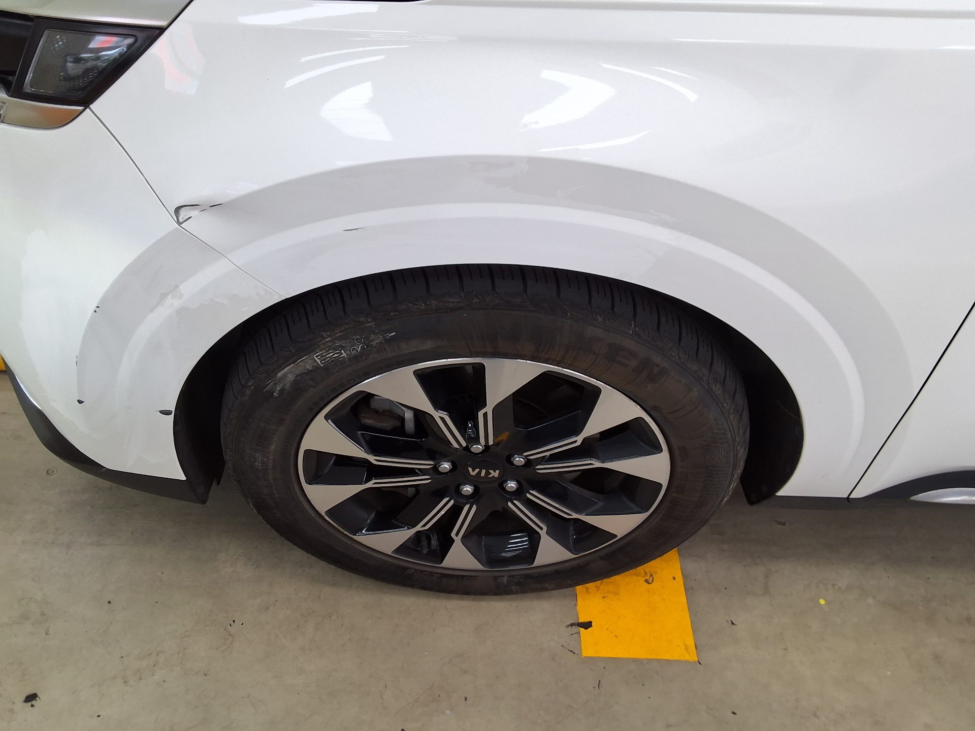 Kia SEDONA 2021 - Image 21