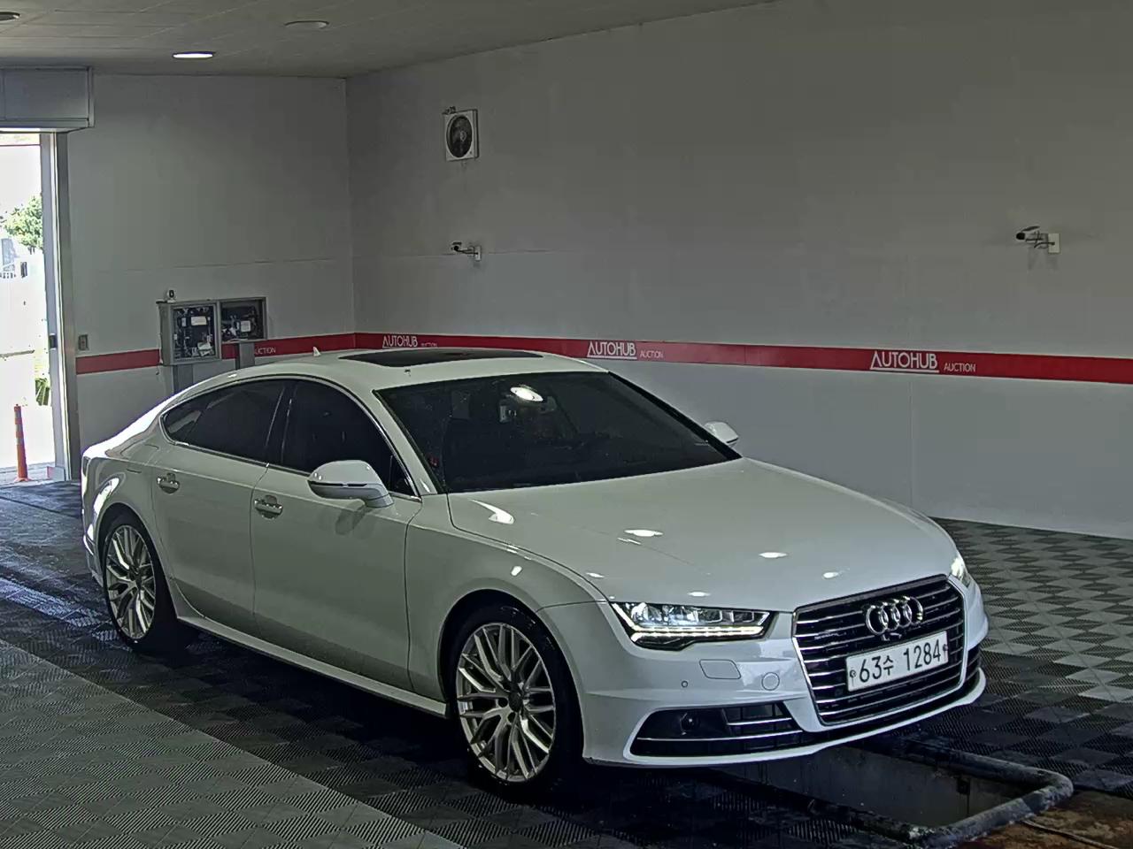 Audi A7 2016 - Image 2