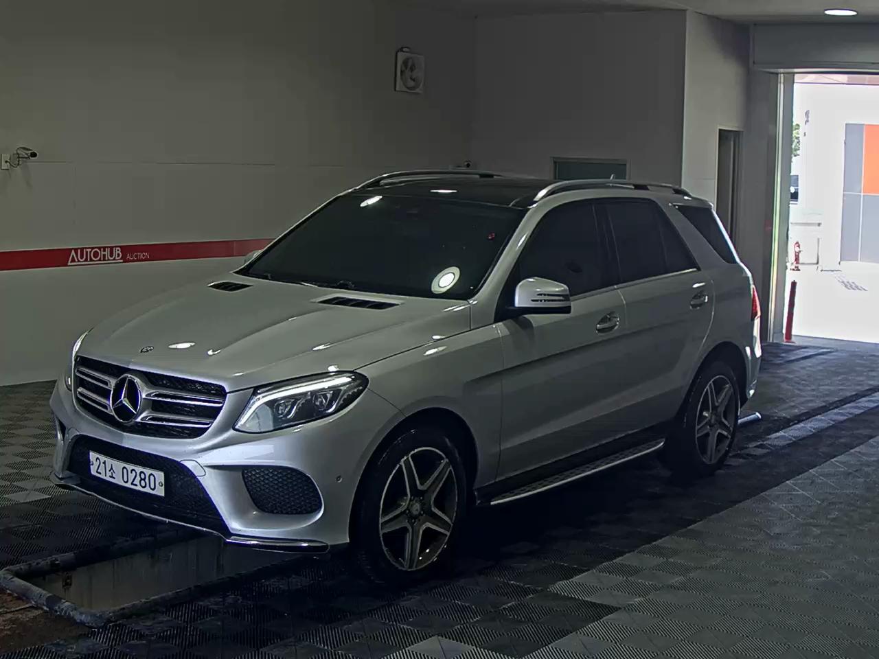 Mercedes-Benz GLE-Class