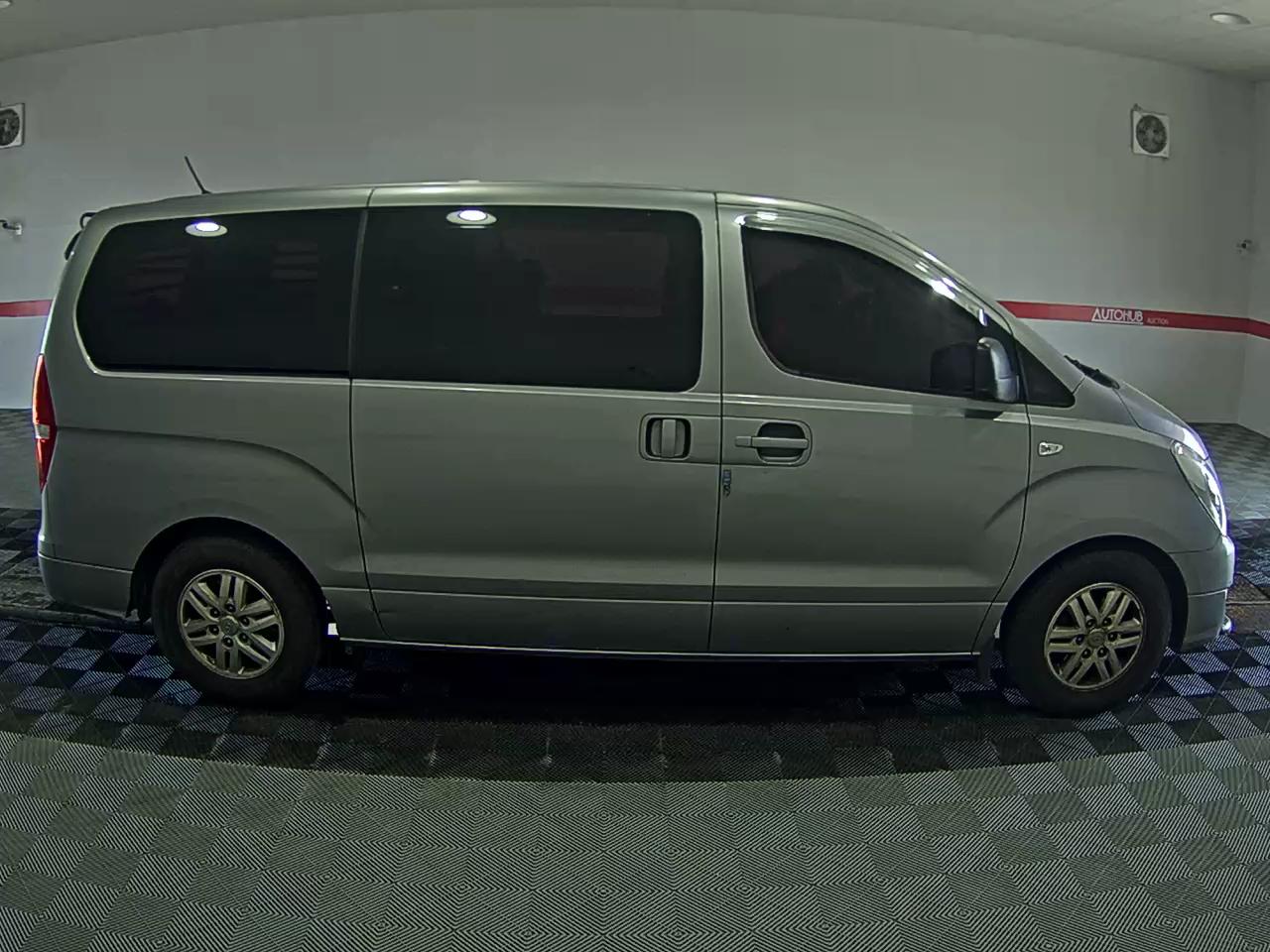 Hyundai Grand Starex 2018 - Image 3