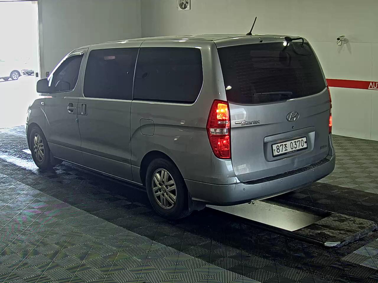 Hyundai Grand Starex 2018 - Image 5