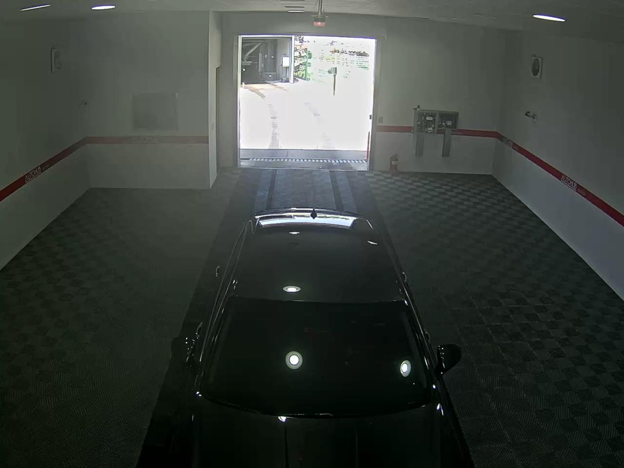 2025 - genesis g80
