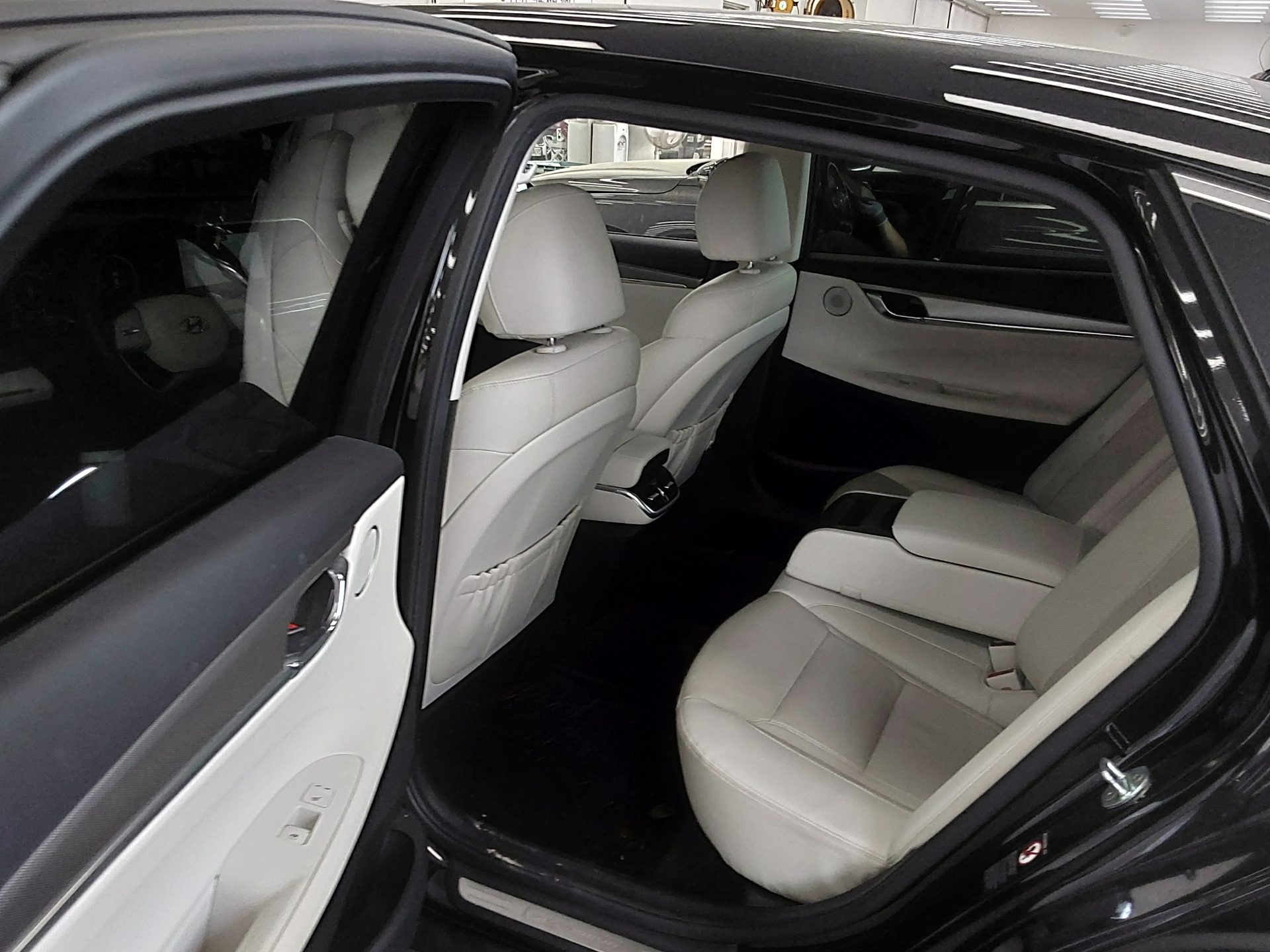 2022 - hyundai grandeur